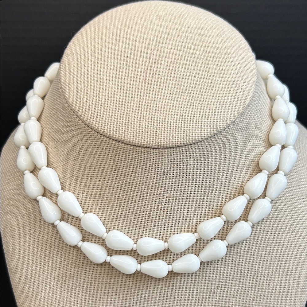 Vintage Western Germany Milk Glass Necklace